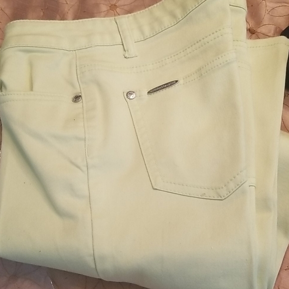 Celebrity jeans - Picture 2 of 2